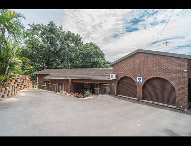 3 BEDROOM FREEHOLD SOLD IN BEVERLEY HILLS